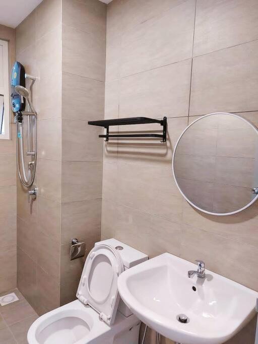 Apartment Pwtc Titiwangsa Hkl Near Mrt Family