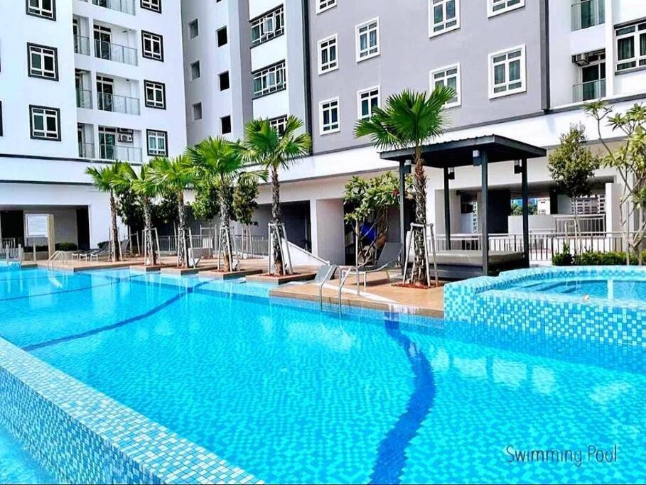 Pwtc Titiwangsa Hkl Near Mrt Family * Kuala Lumpur